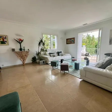 Capleouna-manou וילה *