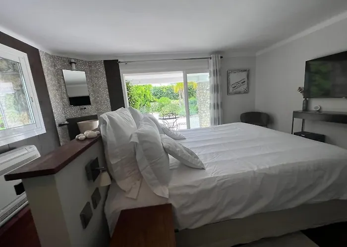 Villa Capleouna-manou