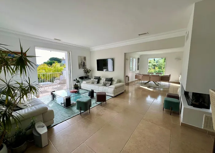 Villa Capleouna-manou *